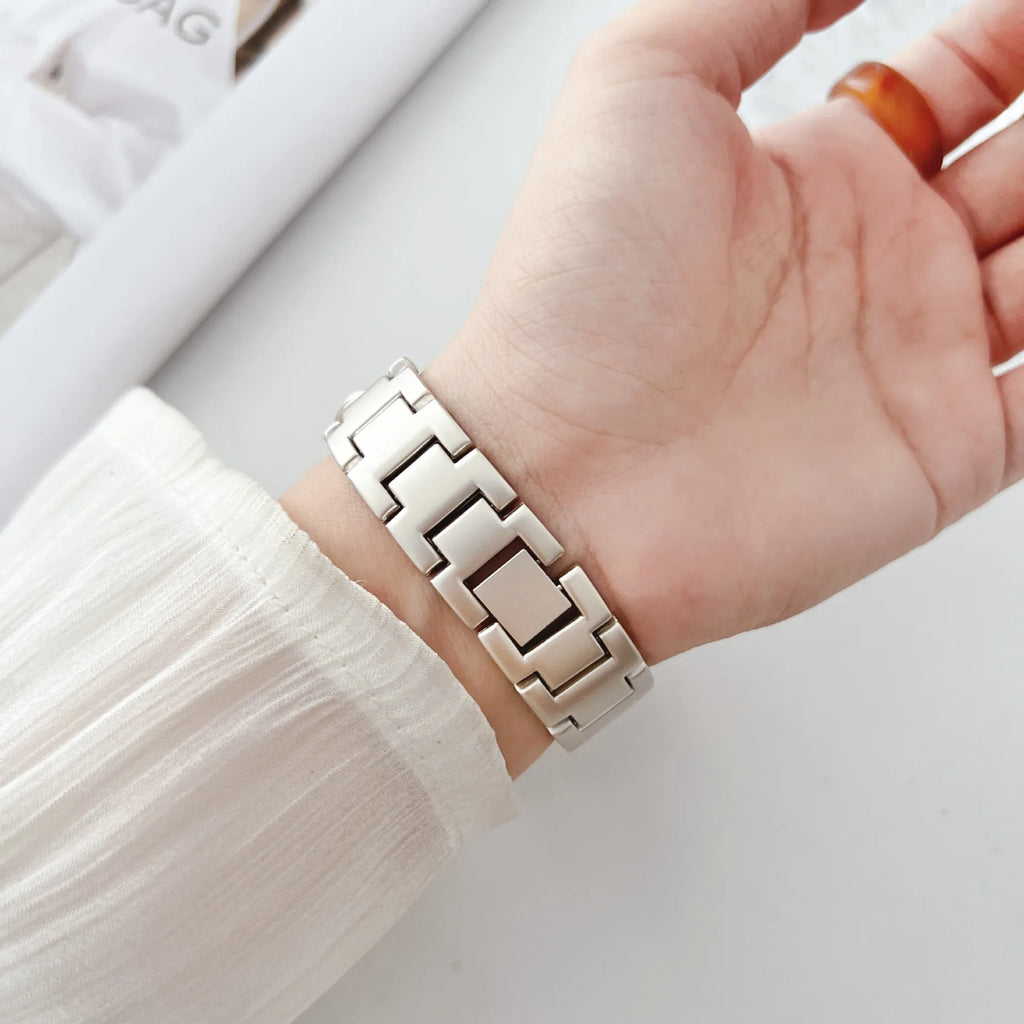 MoreLoop Apple Watch Band